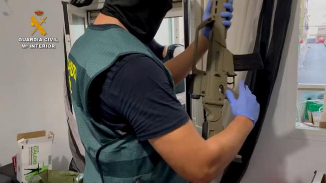 6 detenidos por 53 delitos en Roquetas de Mar