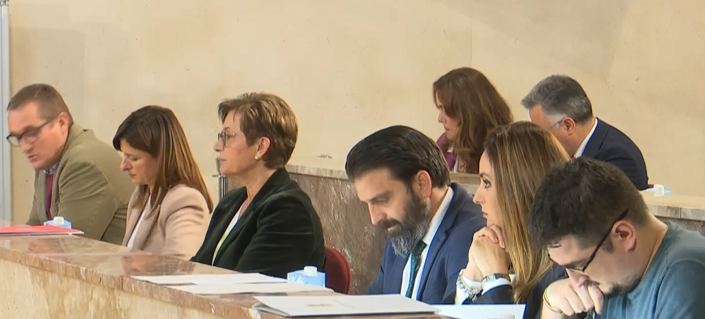 Moción de Podemos contra las "empresas desokupa", que Vox defiende como "necesarias"