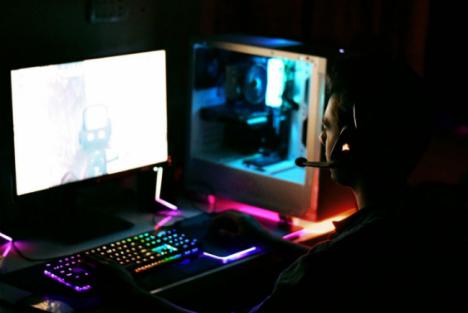 ¿Cómo están cambiando los hábitos del jugador español con la llegada de plataformas digitales?