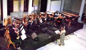 La Escuela de Música de Roquetas celebró un gran concierto en el Castillo de Santa Ana