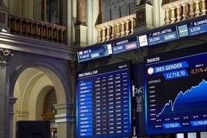 La bolsa española cierra el año con un alza del 49% a pesar de caer un 0,27% en su última sesión