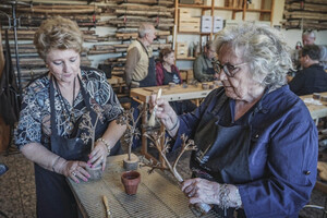 Diputación promueve el envejecimiento activo con talleres artesanales