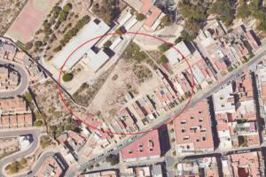 Nuevo huerto urbano en la Plaza de Toros revitaliza el barrio de Almería
