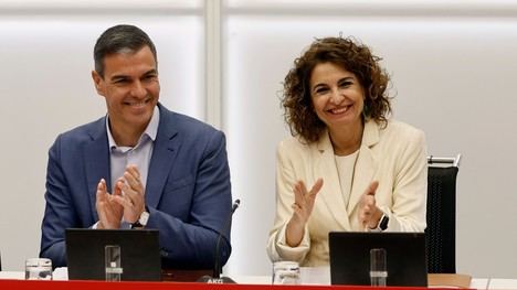 Sánchez elogia a Montero como clave en su gobierno