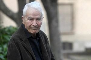 Fallece Cruz Novillo, icónico diseñador de logos a los 89 años