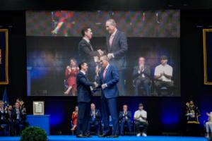 Juan Y Medio, Medalla de Oro de la Provincia: Almería tiene personalidad y a mi me gusta