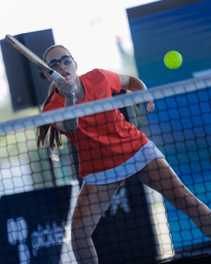 Cerca de un centenar de jugadores compiten en el Top Pickleball Tour en Almería