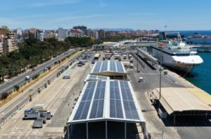 La APA instala planta solar en el Puerto de Almería y reduce 247 toneladas de CO2 al año
