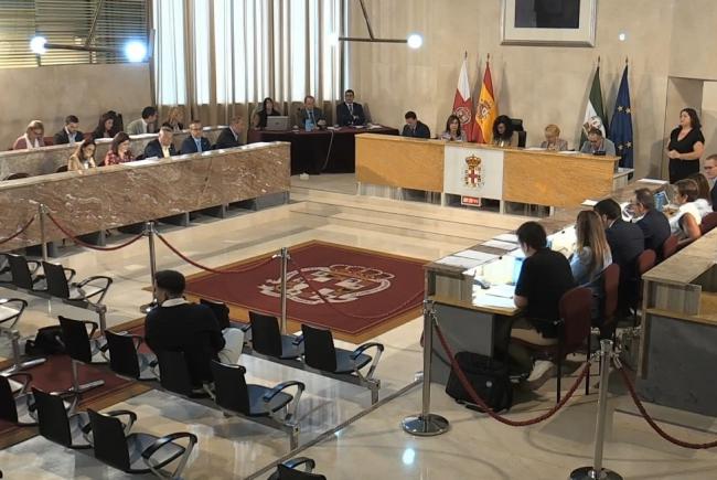 La oposición critica pero apoya una bajada de impuestos en la capital de 4,5 millones