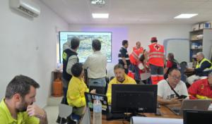 El avance del incendio de Los Gallardos hacia el oeste obliga a evacuar a más de 1.400 personas