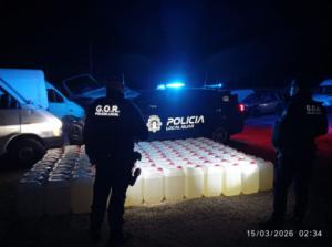 La Policía Local de Níjar recupera un vehículo robado y localiza en su interior dos escopetas