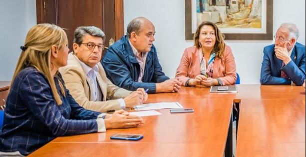 Matarí denuncia el agravio a los arrastreros de Almería