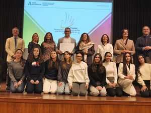 IES Maestro Padilla de Almería e IES El Palmeral de Vera, premiados por la promoción de la cultura de paz