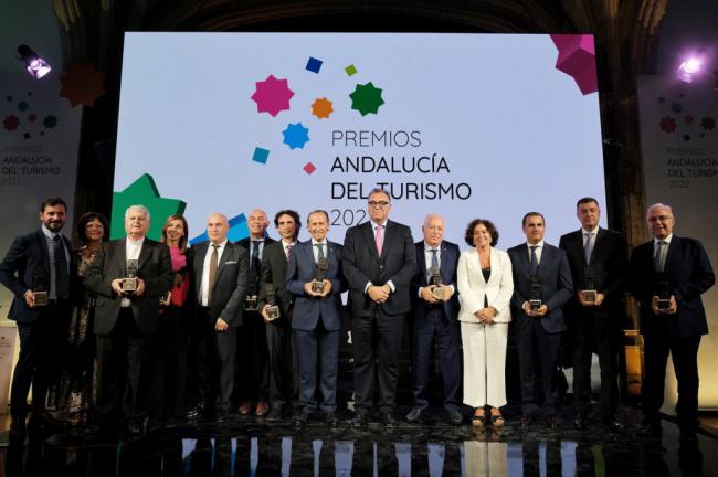 Rosell recibe en Granada el premio Andalucía Turismo