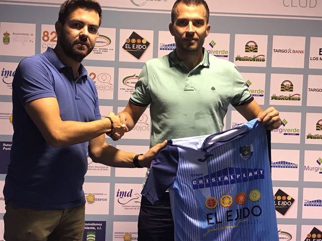 Jesús Rubio juega sus primeros minutos de celeste