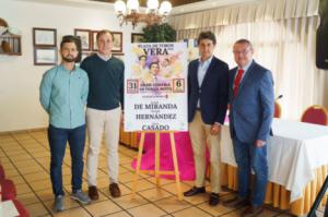 Vera presenta el cartel del festejo taurino con motivo de sus Fiestas
