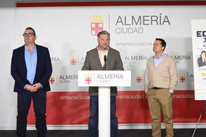Almería se convierte en epicentro de la reflexión educativa con tres expertos de primer nivel
