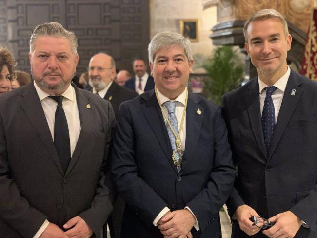 Respaldo institucional al nuevo presidente de las Agrupación de Hermandades y Cofradías