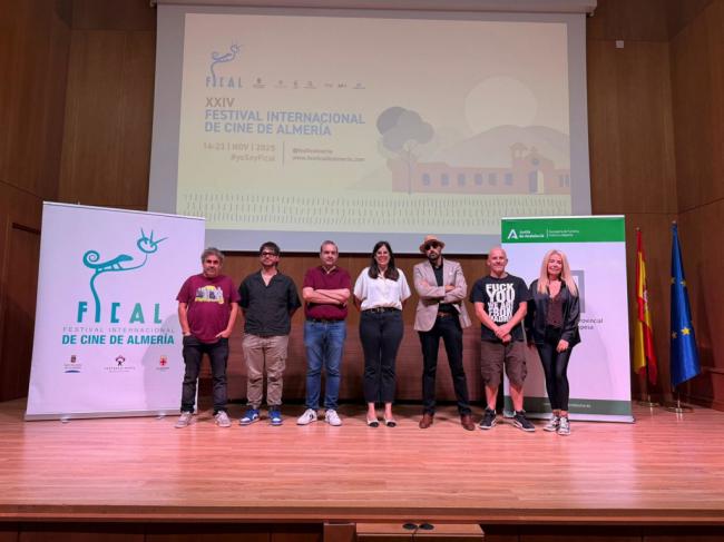 Cineastas locales muestran su talento en Almería, tierra de cortometrajes