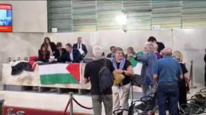 El PSOE abandona el pleno por la "negativa del PP a votar una moción a favor de la paz en Palestina"
