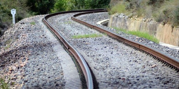 Adif invierte 11,6 millones en base de montaje y acopio de balasto para el AVE entre Lorca y Almería
