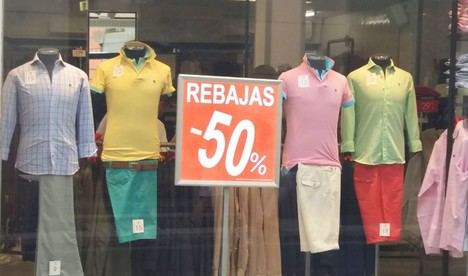 Rebajas de verano: consejos para almerienses sobre derechos y garantías