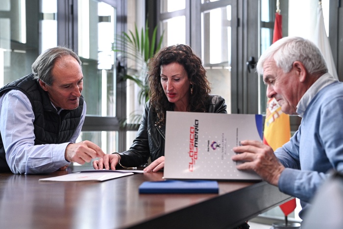 Kristen Faulkner, estrella de la Clásica Ciclista WE en Almería