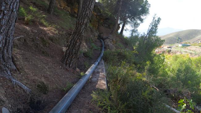 Berja mejora la red de agua en Castala y refuerza el suministro al barrio