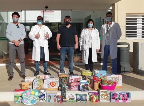 Donaciones de alimentos y juguetes del Centro Comercial Torrecárdenas