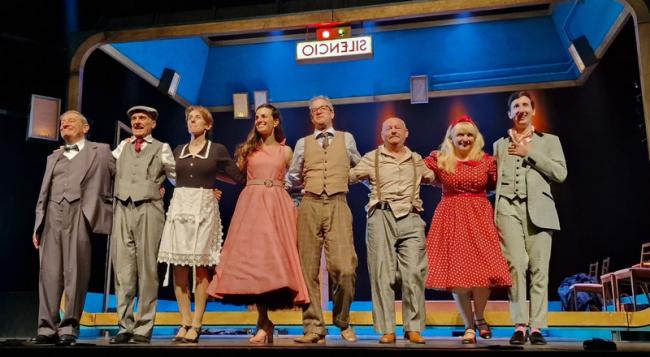 Éxito teatral en Roquetas con 'La dama duende'