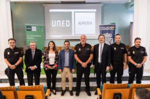 Debate en Almería sobre el impacto de la Inteligencia Artificial en la seguridad pública
