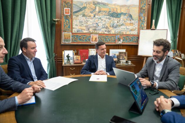 Nuevo plan para atraer turistas británicos a Almería