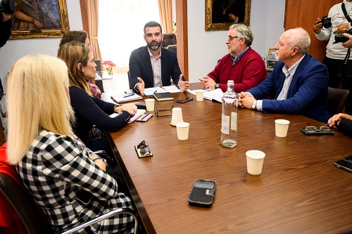 Ayuntamiento y Mesa del Ferrocarril demandan “respuestas” al Gobierno