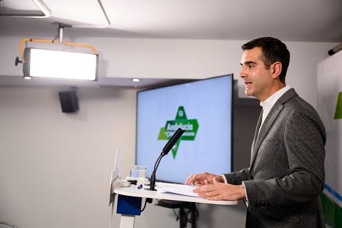 El portavoz del PPA dice que “Los andaluces deben decidir entre seguir avanzando o retroceder a la casilla de salida”