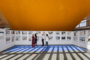 La exposición ‘Ruta del conocimiento’ del Consejo Social de la UAL brilla en el Teatro Auditorio Ciudad de Vícar