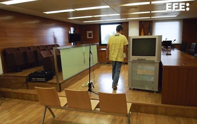 Seis acusados de abusos a menores en secta de Castellón enfrentan juicio