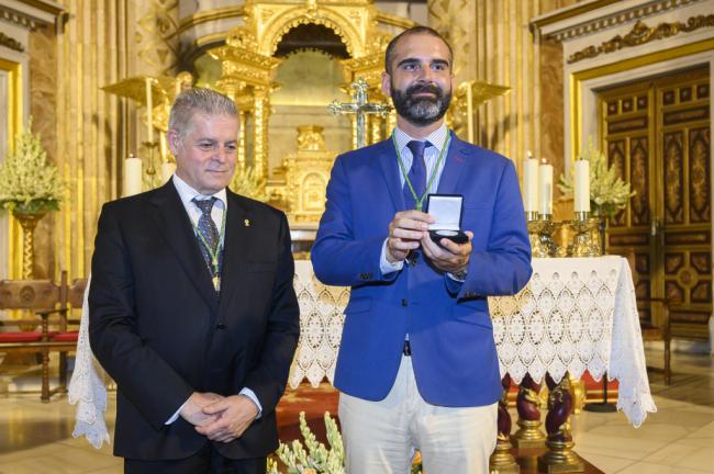 Medalla del 500 Aniversario de la Virgen del Mar al Ayuntamiento