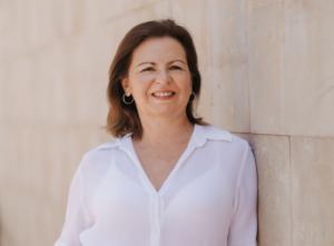 Sandra Segura presenta su novela ‘Donde el mar nos lleve’ en el Castillo de Santa Ana