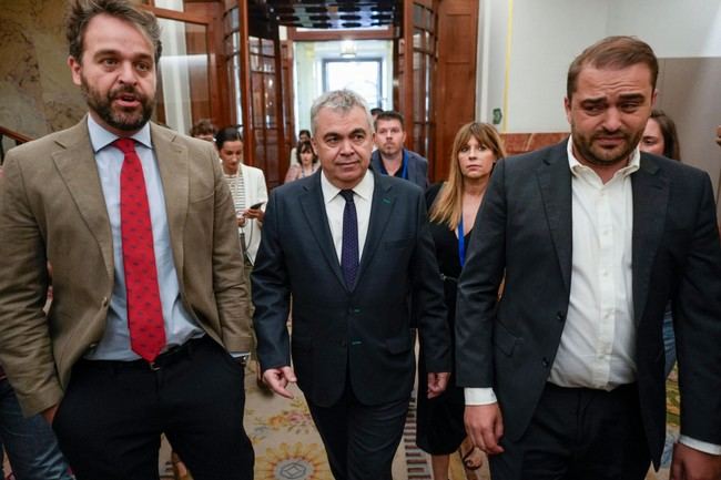 Santos Cerdán rechaza acusaciones de corrupción en su contra