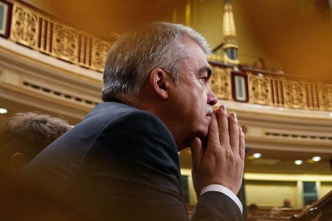 Santos Cerdán se declara inocente y renuncia a su acta de diputado