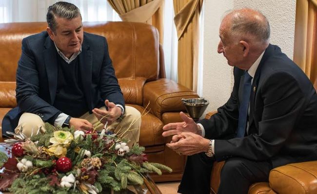Sanz promete el apoyo de la Junta a Roquetas en 2020