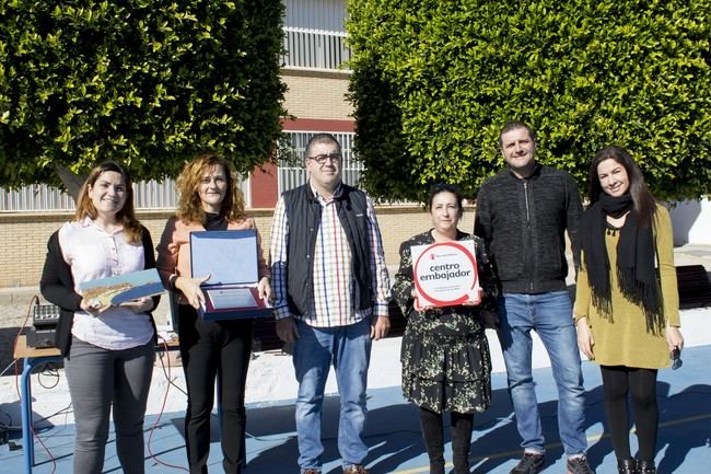 El CEIP Federico García Lorca de Carboneras elegido por Save the Children como Centro Embajador