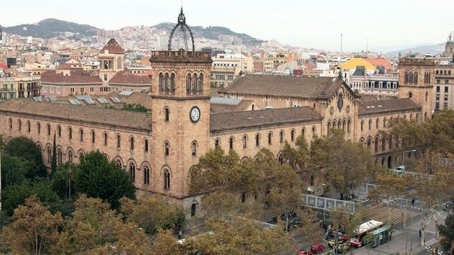 Profesor de la Universidad de Barcelona suspendido por acoso sexual a una alumna