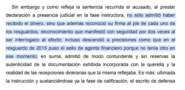 Simula seguir trabajando para un banco y estafa 100.000 euros