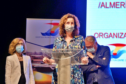 Vázquez destaca la importancia del transporte marítimo de corta distancia