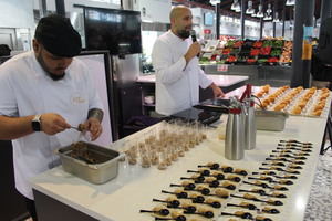 La carne de toro protagoniza dos showcookings en el Mercado Central