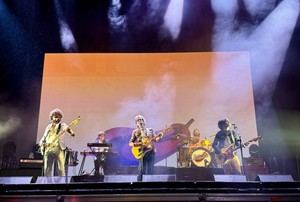 Sidonie electriza el Solazo +Music con su energía y talento en una noche memorable