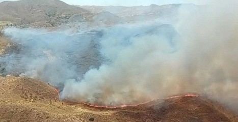 Refuerzan la lucha contra el incendio en Lubrín con siete medios aéreos