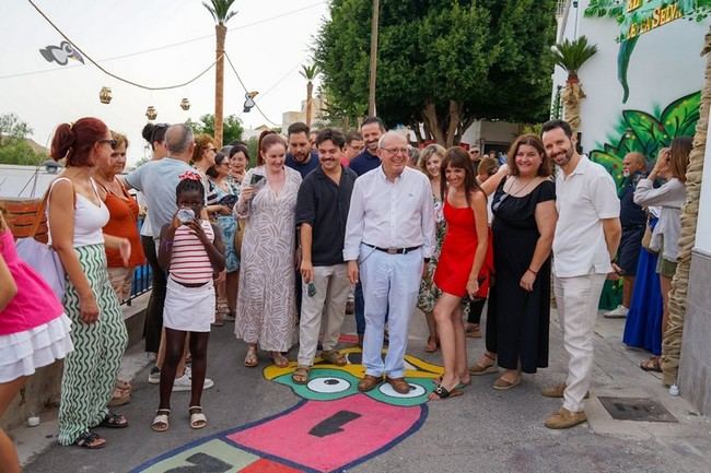 Éxito rotundo en la Noche de las Velas de Vícar con 15.000 asistentes