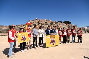 La alcaldesa anima a participar en el Sorteo de Oro de Cruz Roja